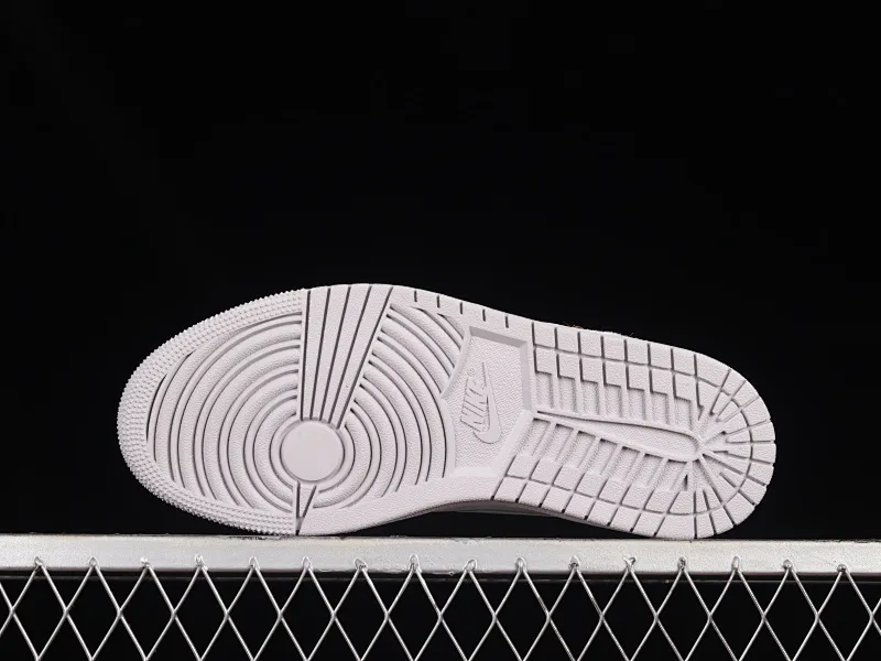 All categories Air Jordan Jordan series basketball shoes Air Jordan 1 Low Z version Air Jordan 1 Low AJ1 Joe 1 pearlescent white retro culture and leisure sports sneakers DN1635-102